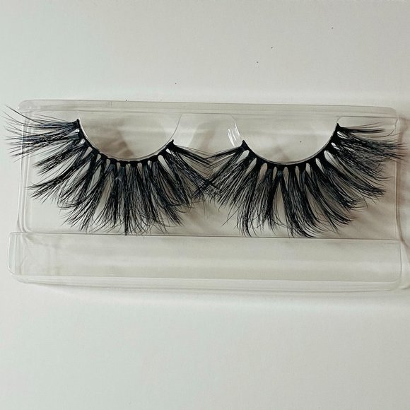 Crazy Bitch lash - Picture 3 of 5